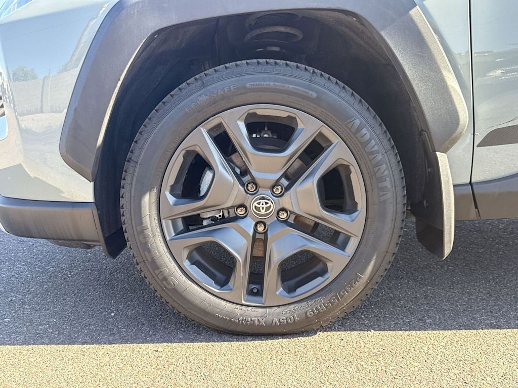 Thumbnail: 2022 Toyota RAV4 - 7