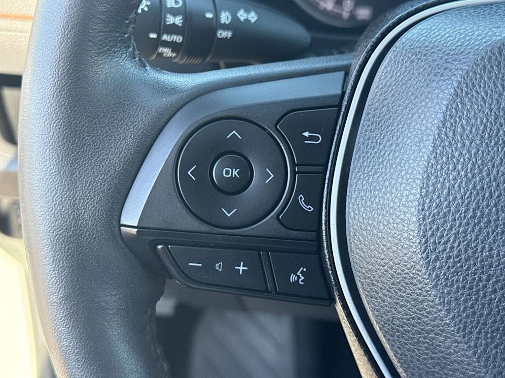 Thumbnail: 2022 Toyota RAV4 - 28