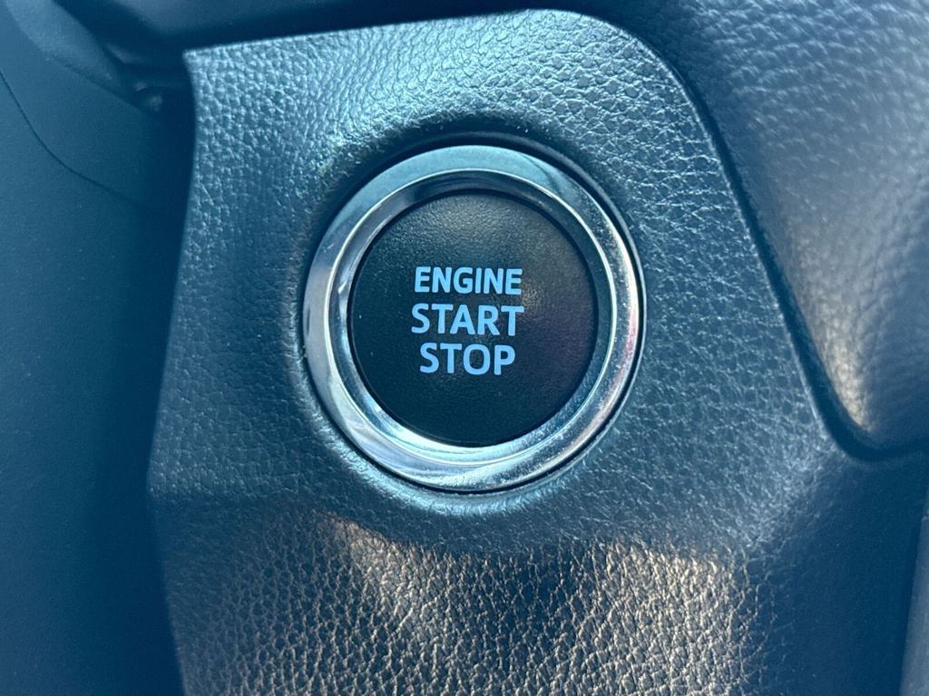 Thumbnail: 2021 Toyota RAV4 - 28