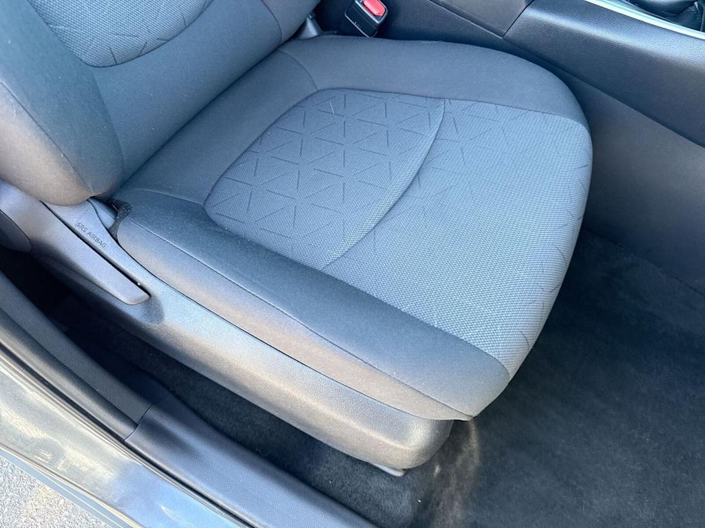 Thumbnail: 2021 Toyota RAV4 - 10