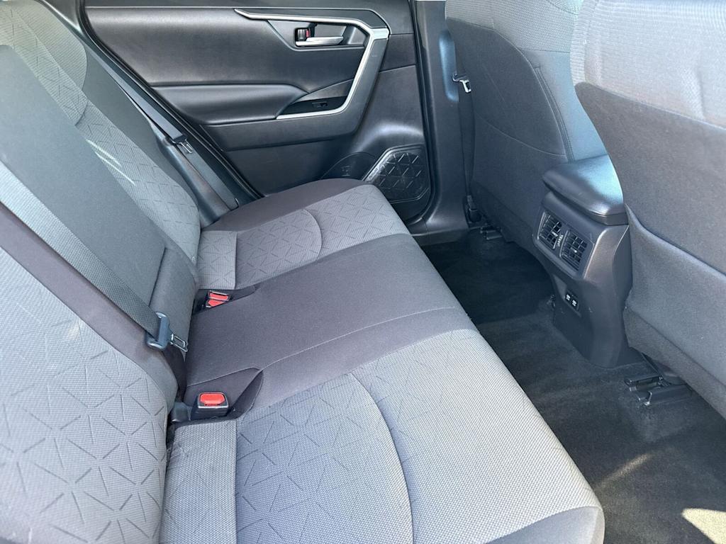 Thumbnail: 2021 Toyota RAV4 - 11