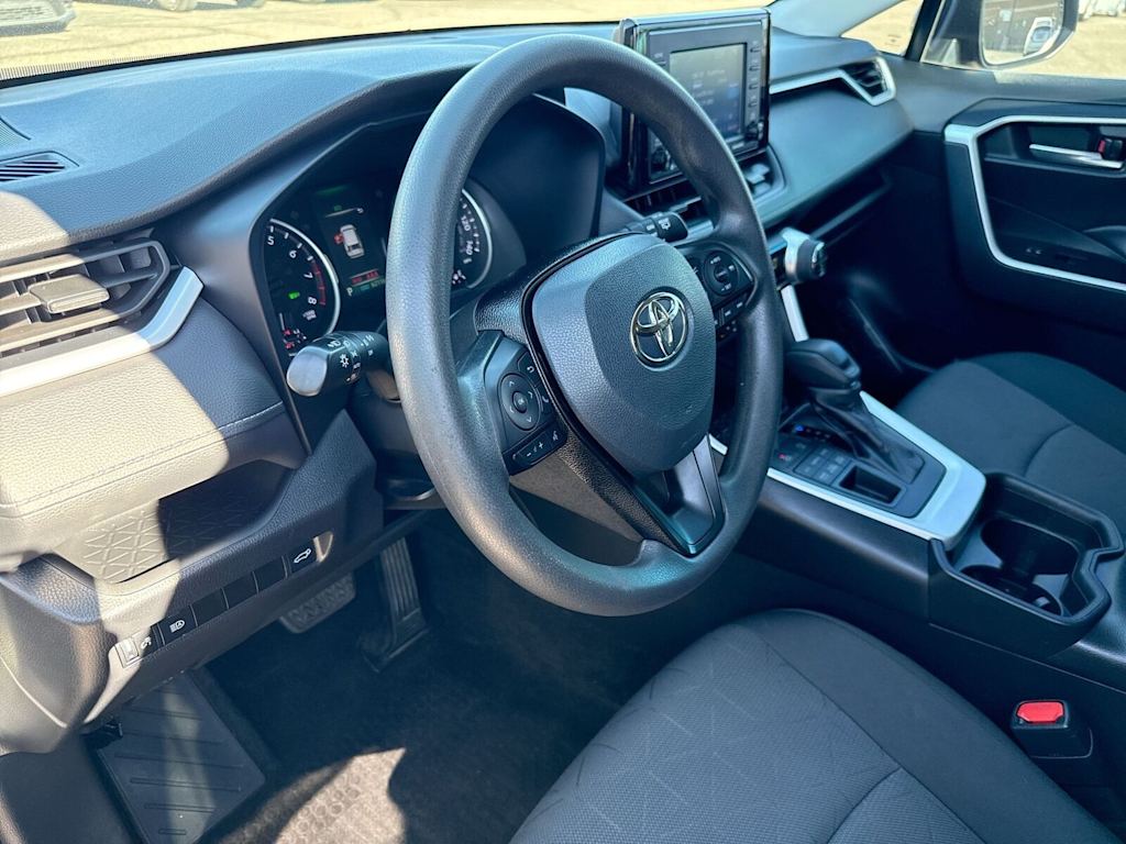 Thumbnail: 2021 Toyota RAV4 - 13