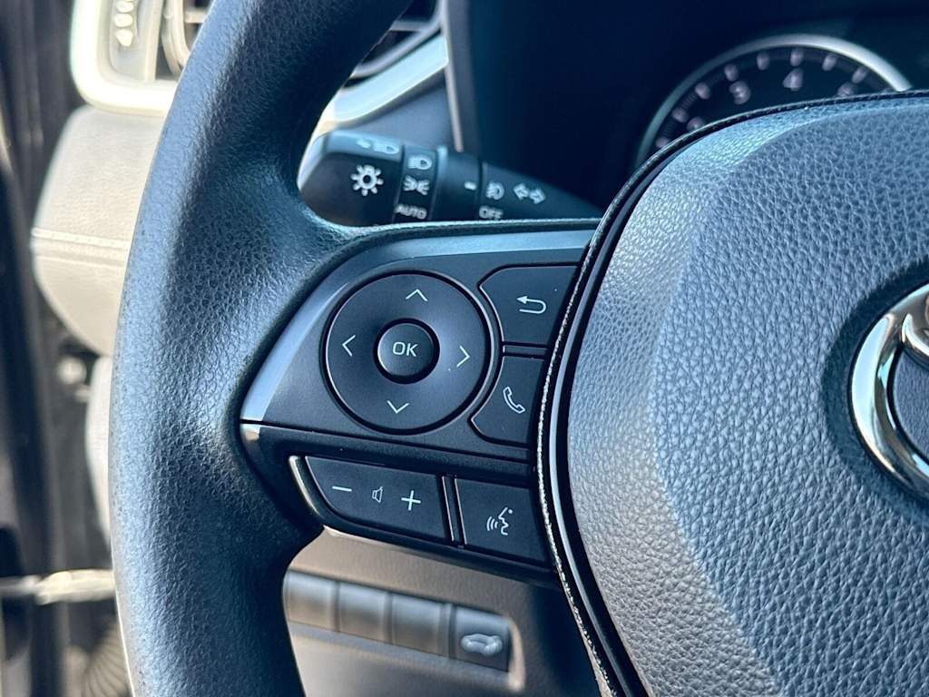 Thumbnail: 2021 Toyota RAV4 - 29