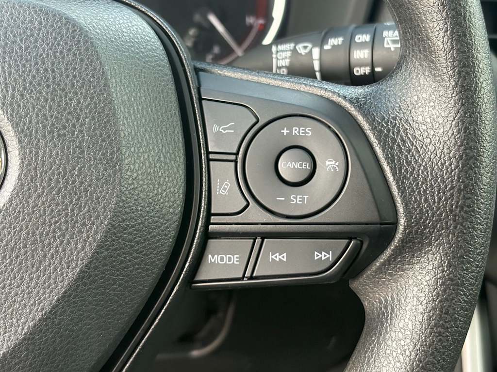 Thumbnail: 2025 Toyota RAV4 - 22