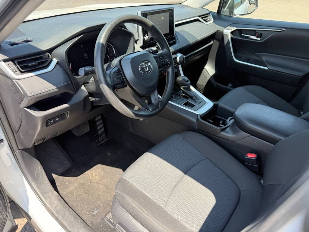 Thumbnail: 2025 Toyota RAV4 - 8