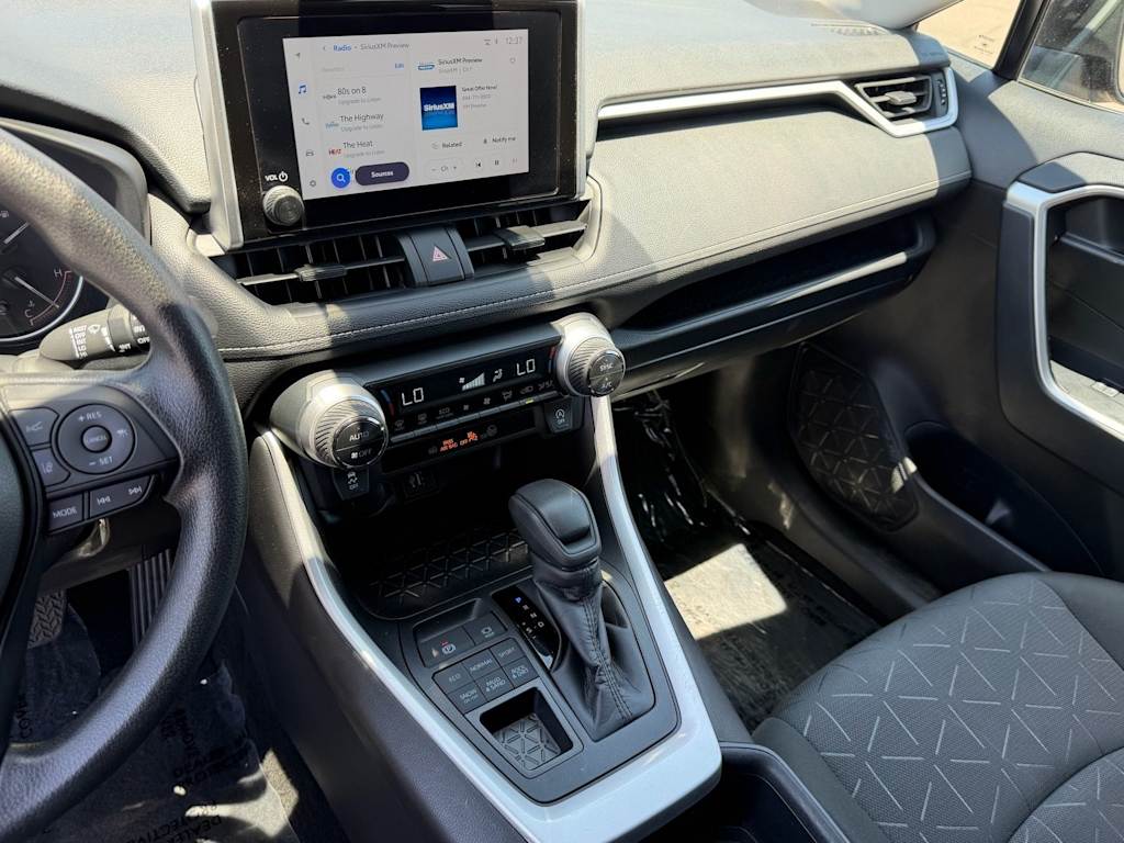 Thumbnail: 2025 Toyota RAV4 - 8