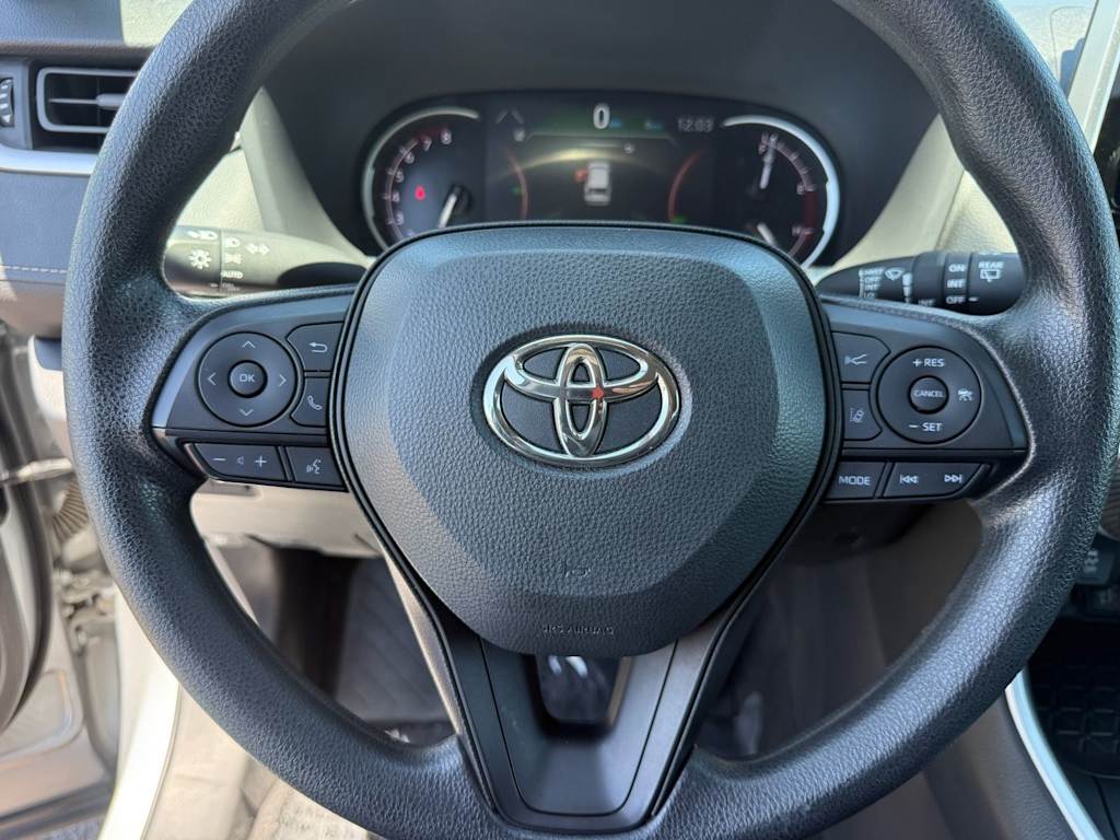 Thumbnail: 2024 Toyota RAV4 - 22