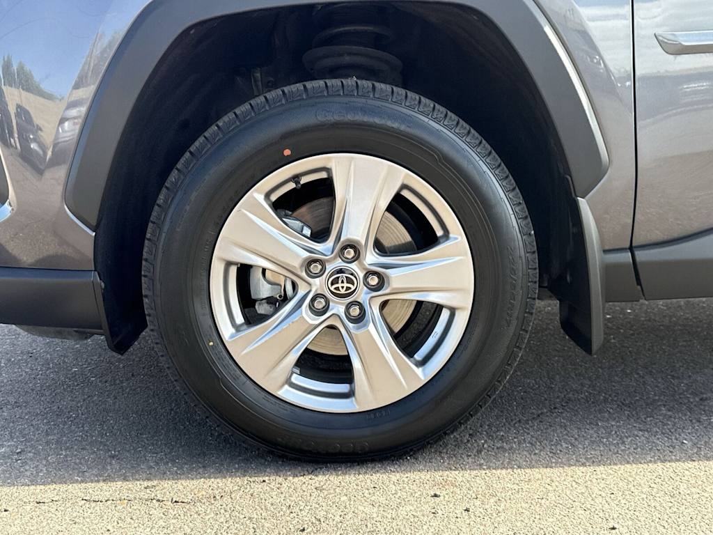 Thumbnail: 2022 Toyota RAV4 - 7