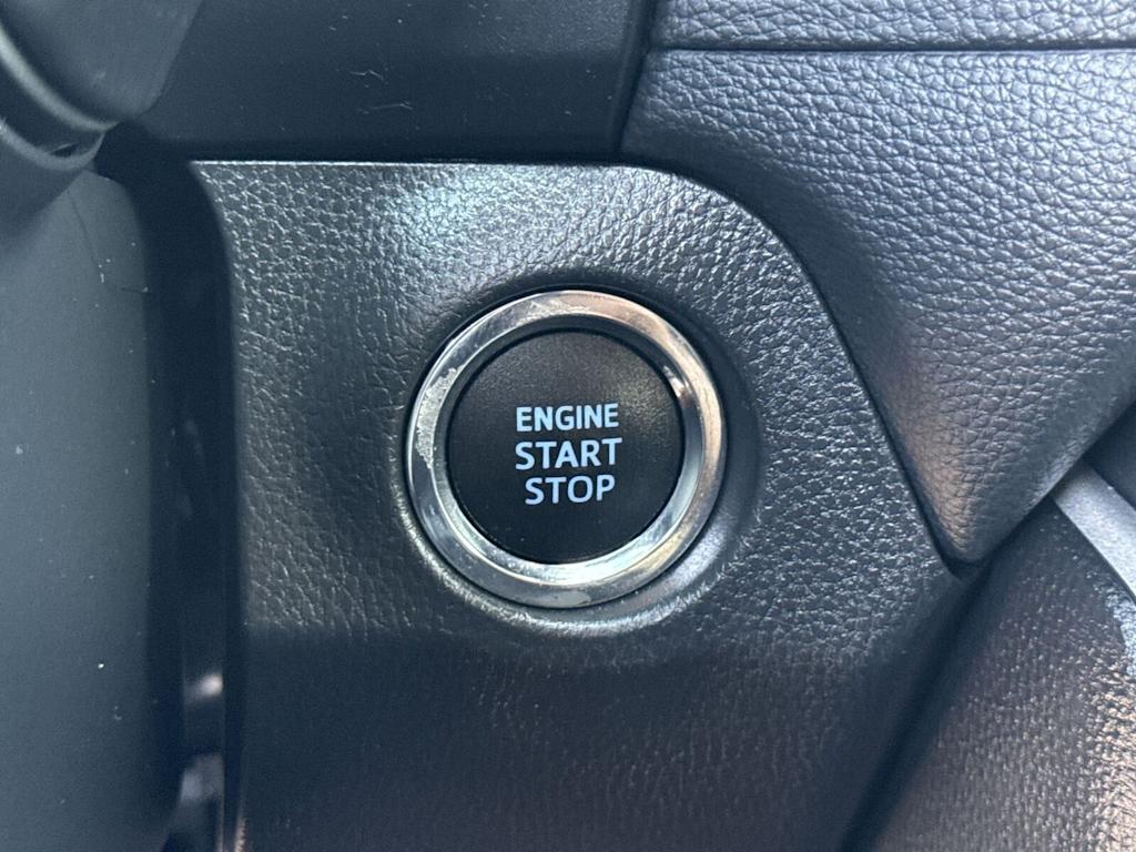 Thumbnail: 2022 Toyota RAV4 - 27