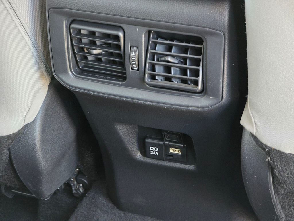 Thumbnail: 2021 Toyota RAV4 - 20