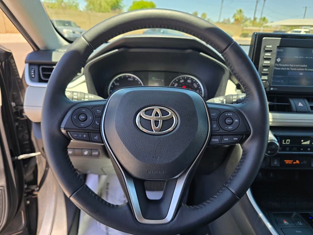 Thumbnail: 2021 Toyota RAV4 - 8