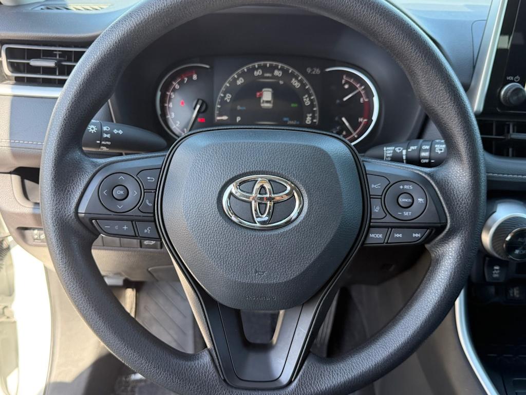 Thumbnail: 2025 Toyota RAV4 - 23