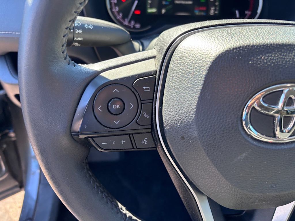 Thumbnail: 2023 Toyota RAV4 - 18