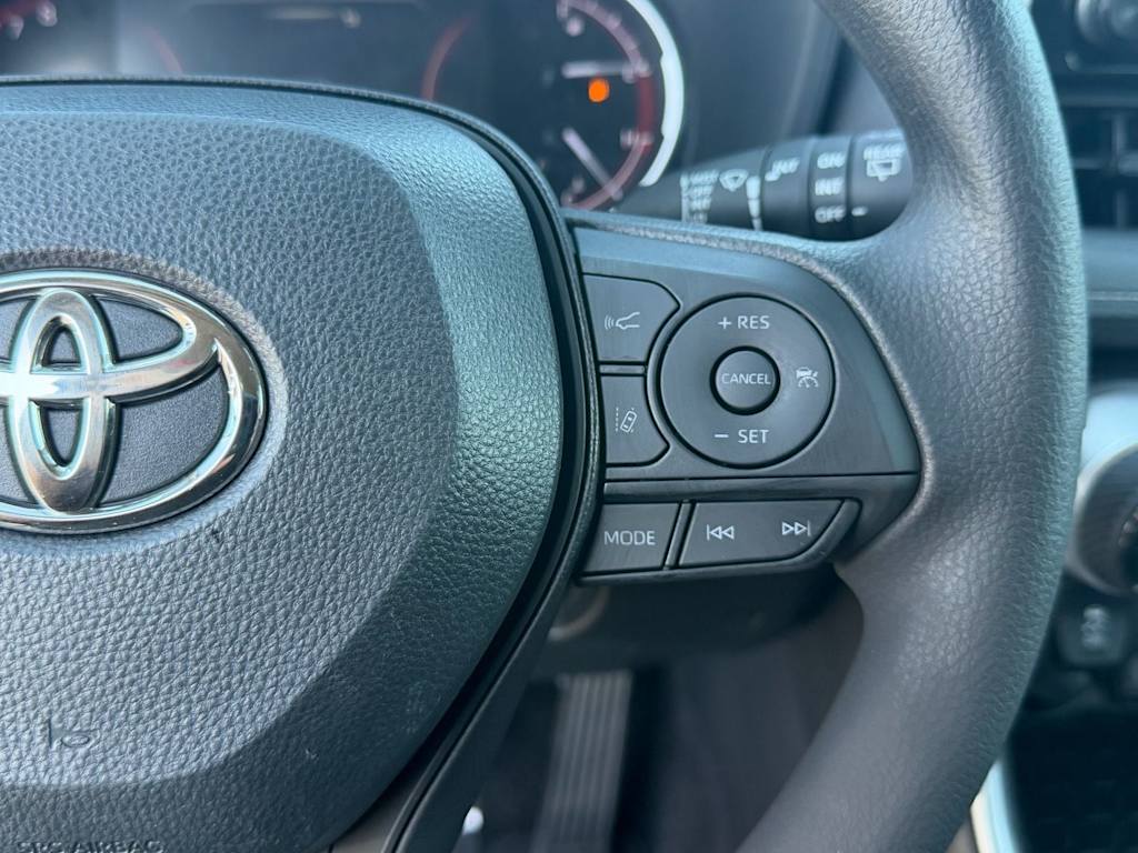 Thumbnail: 2024 Toyota RAV4 - 34