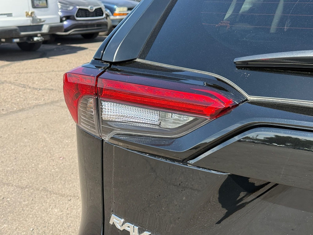 Thumbnail: 2023 Toyota RAV4 - 20