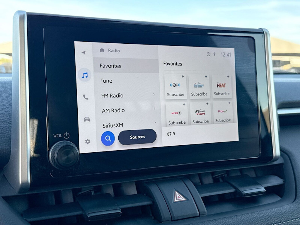 Thumbnail: 2024 Toyota RAV4 - 16