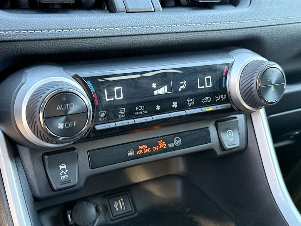 Thumbnail: 2024 Toyota RAV4 - 27