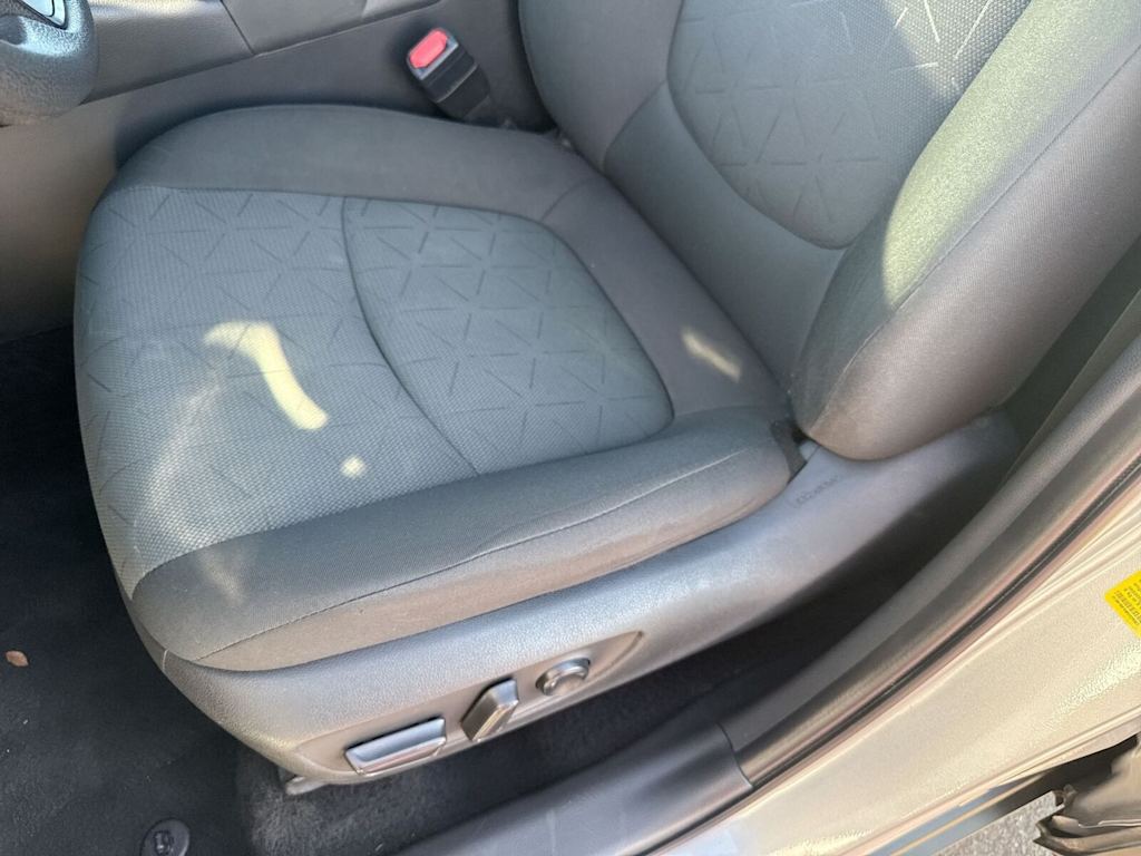 Thumbnail: 2024 Toyota RAV4 - 24