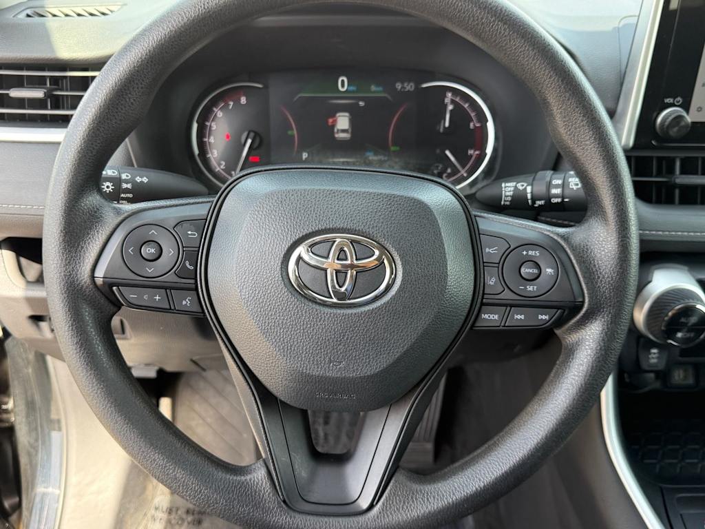 Thumbnail: 2024 Toyota RAV4 - 9