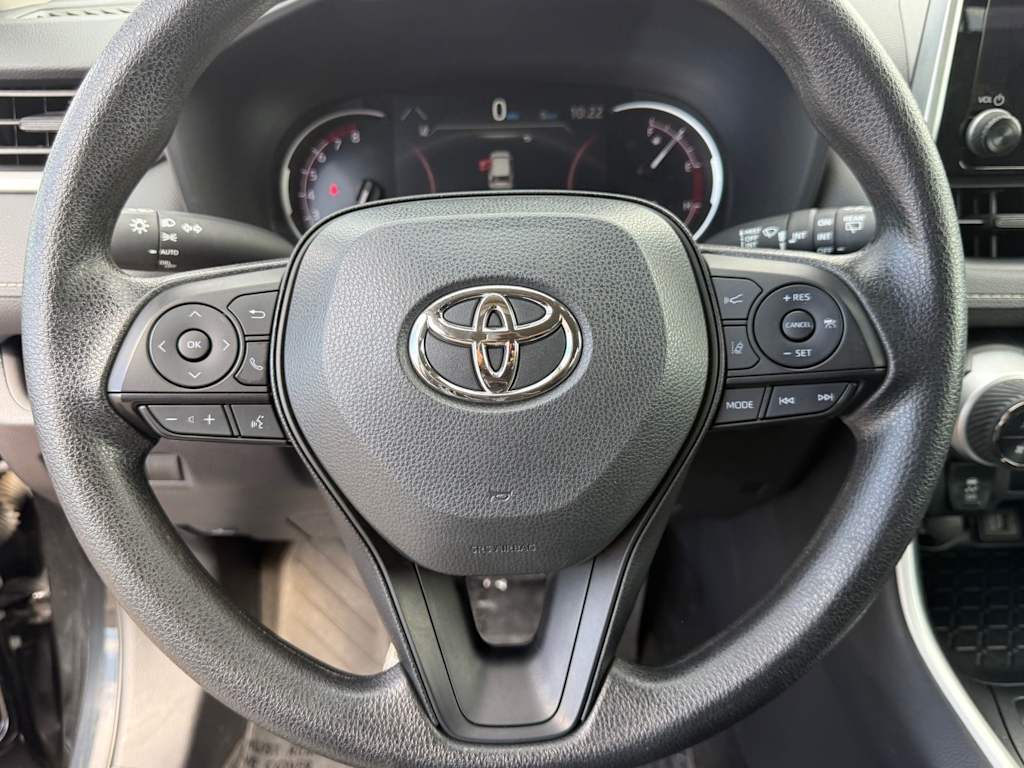 Thumbnail: 2025 Toyota RAV4 - 22