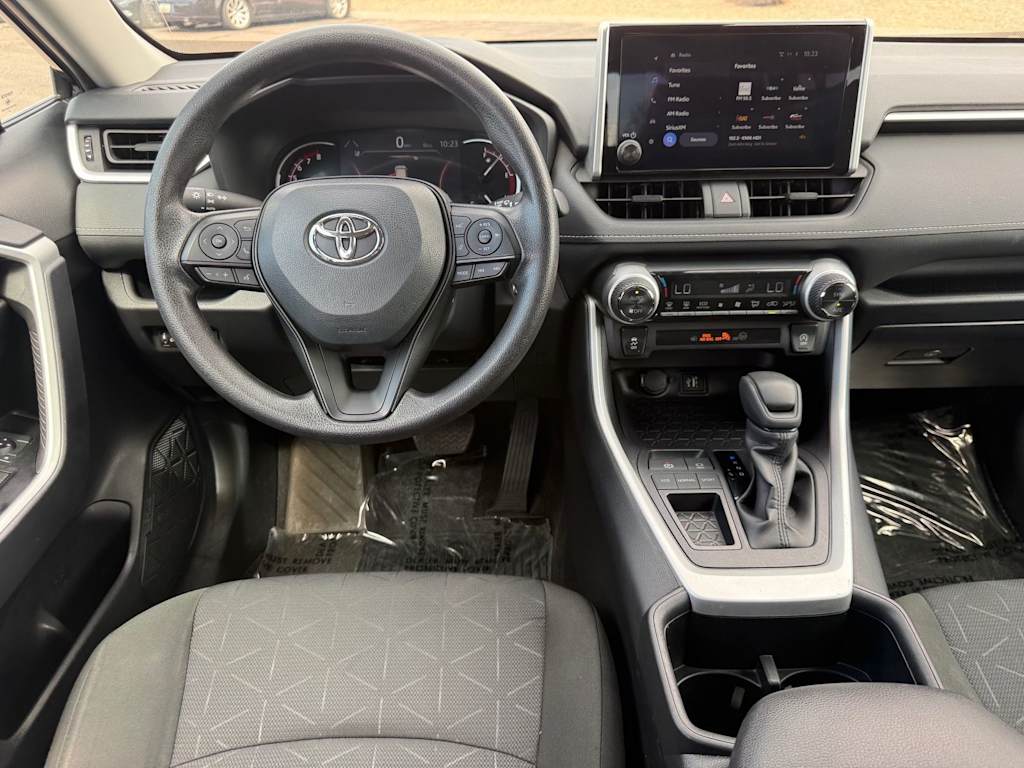 Thumbnail: 2025 Toyota RAV4 - 9