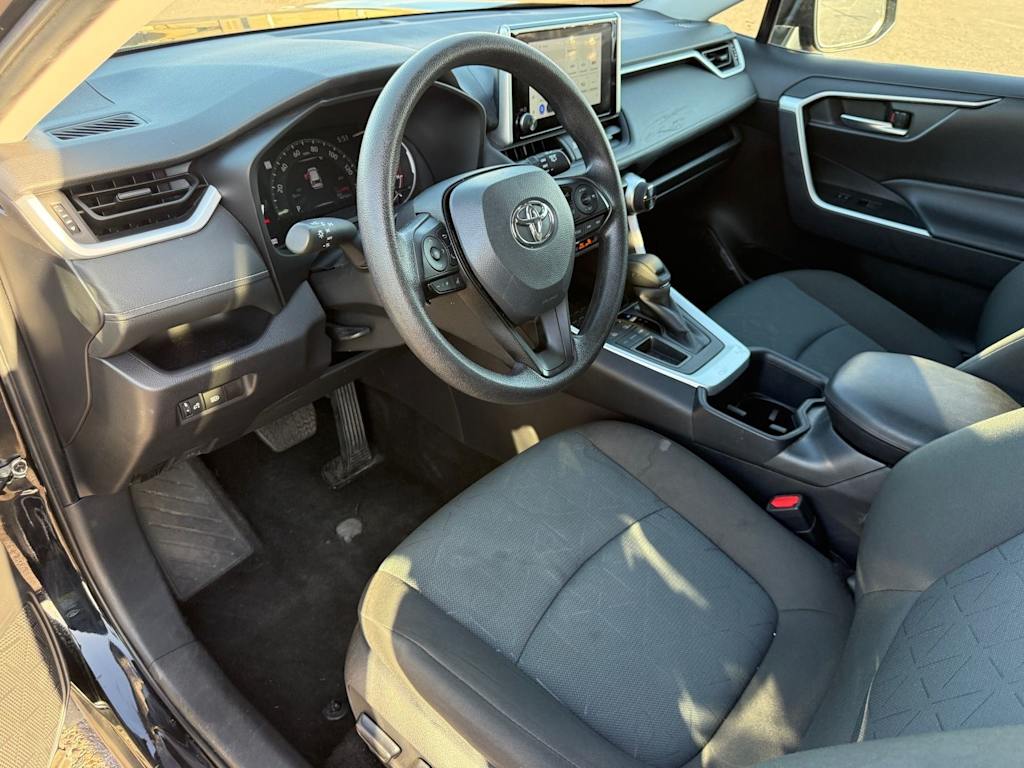 Thumbnail: 2025 Toyota RAV4 - 6