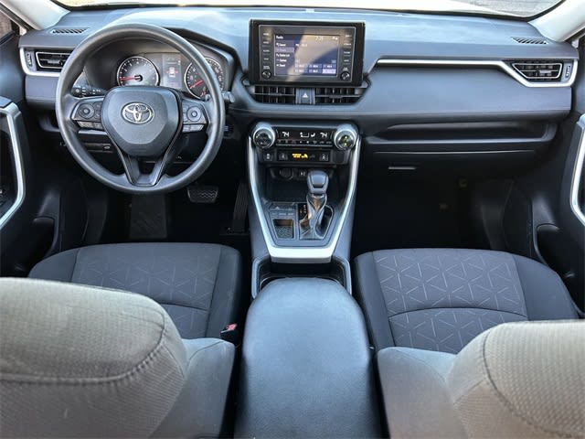 2019 Toyota RAV4 XLE 13