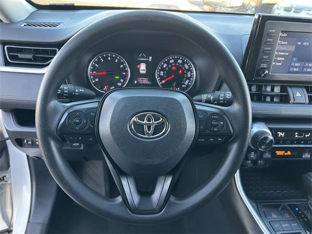 2019 Toyota RAV4 XLE 25