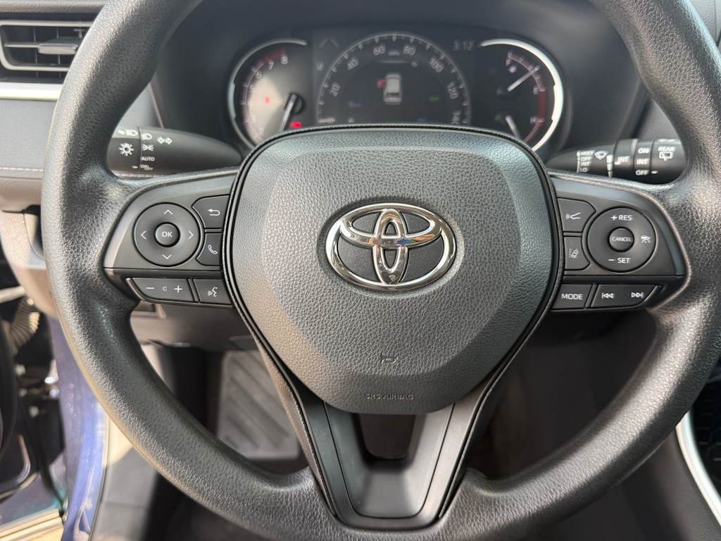 Thumbnail: 2025 Toyota RAV4 - 21