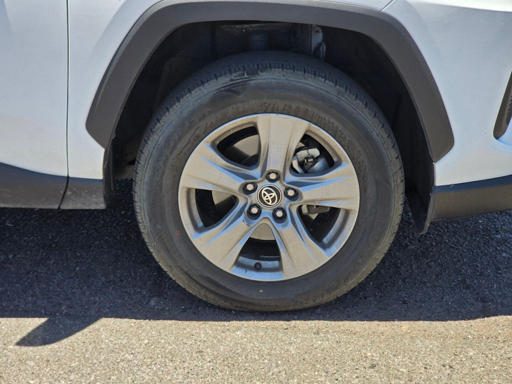 Thumbnail: 2024 Toyota RAV4 - 7
