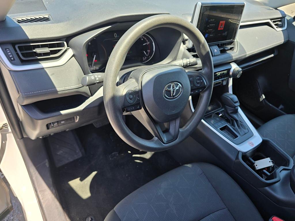 Thumbnail: 2024 Toyota RAV4 - 8