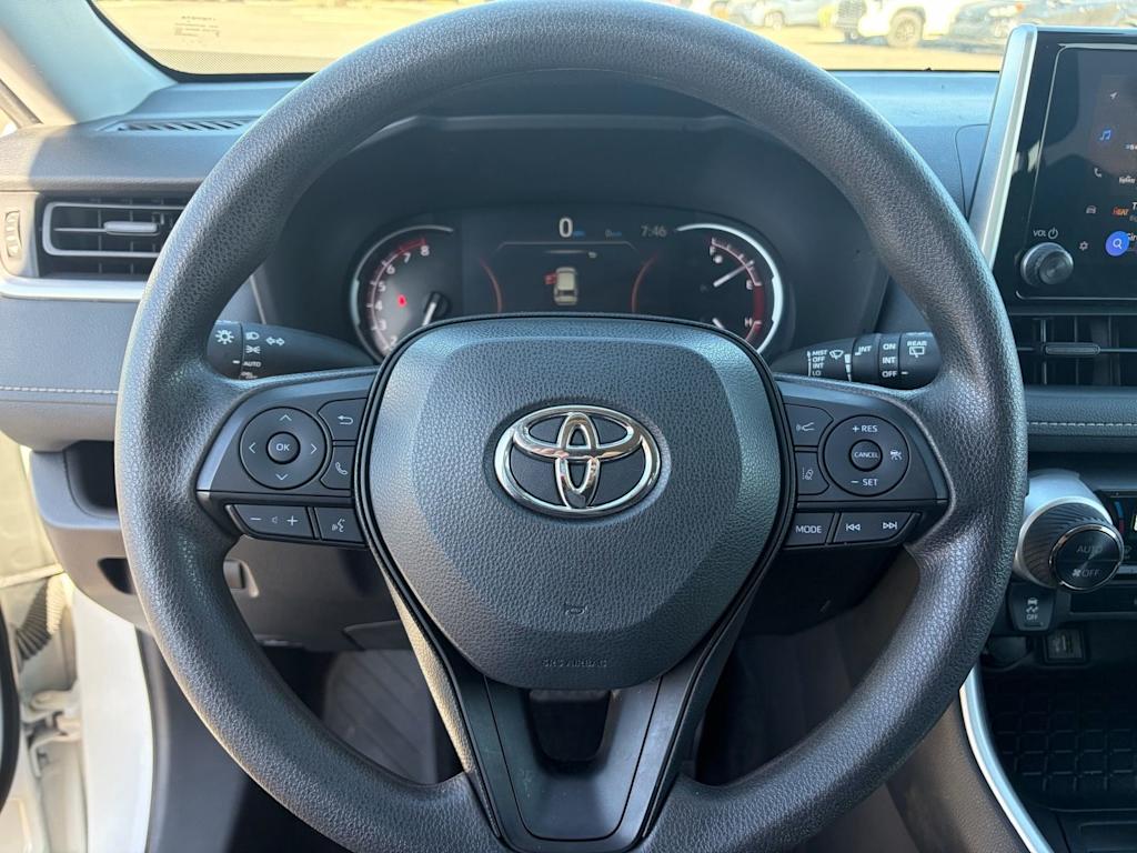 Thumbnail: 2024 Toyota RAV4 - 8