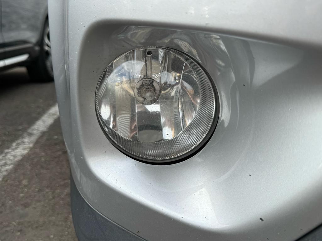 Thumbnail: 2015 Toyota RAV4 - 19