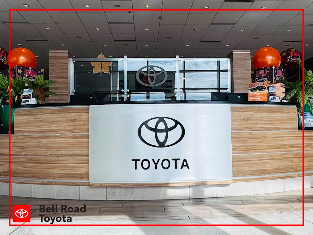 Thumbnail: 2015 Toyota RAV4 - 3