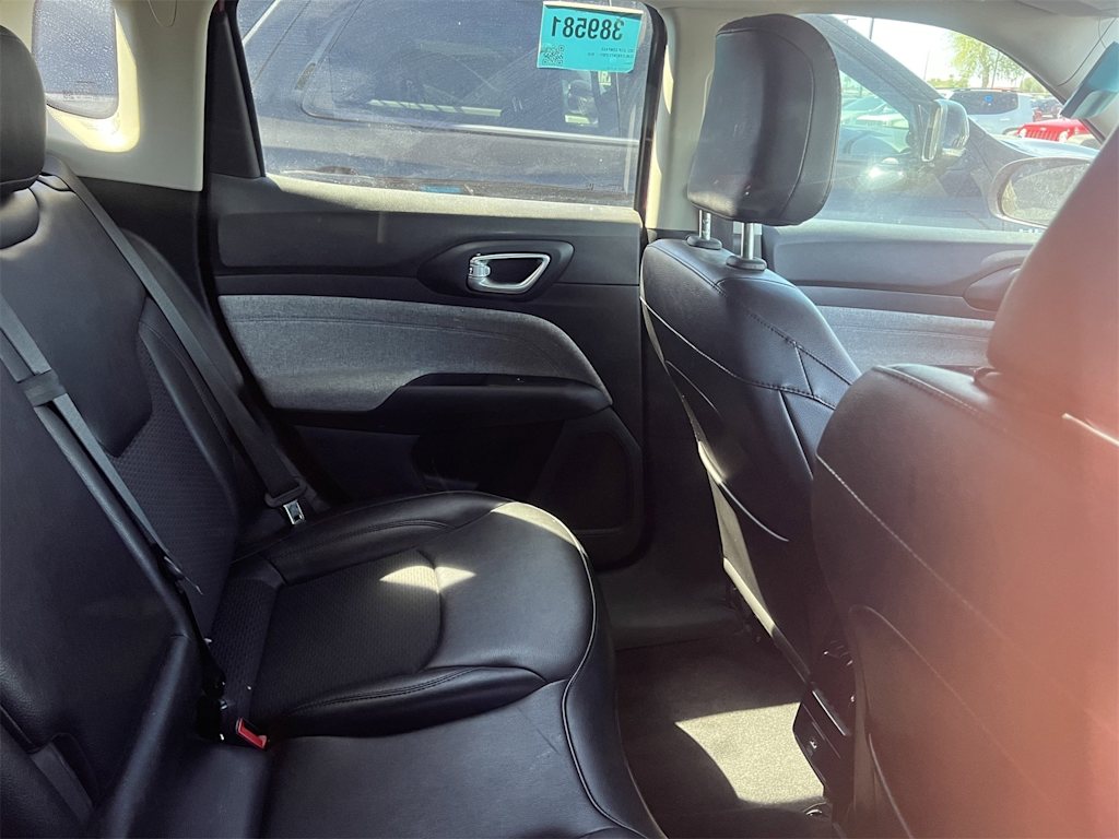 2022 Jeep Compass Latitude 8