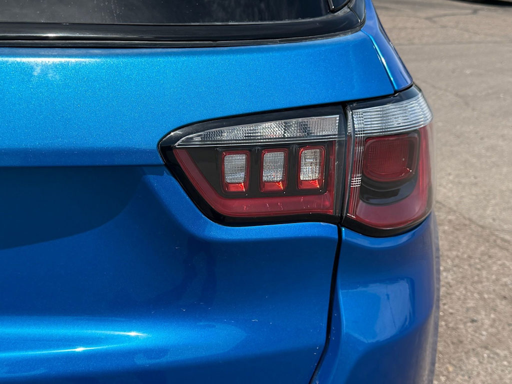 Thumbnail: 2018 Jeep Compass - 15
