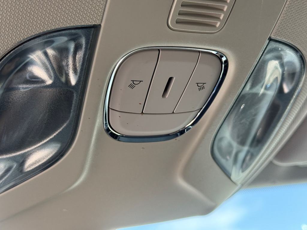 Thumbnail: 2018 Jeep Compass - 22
