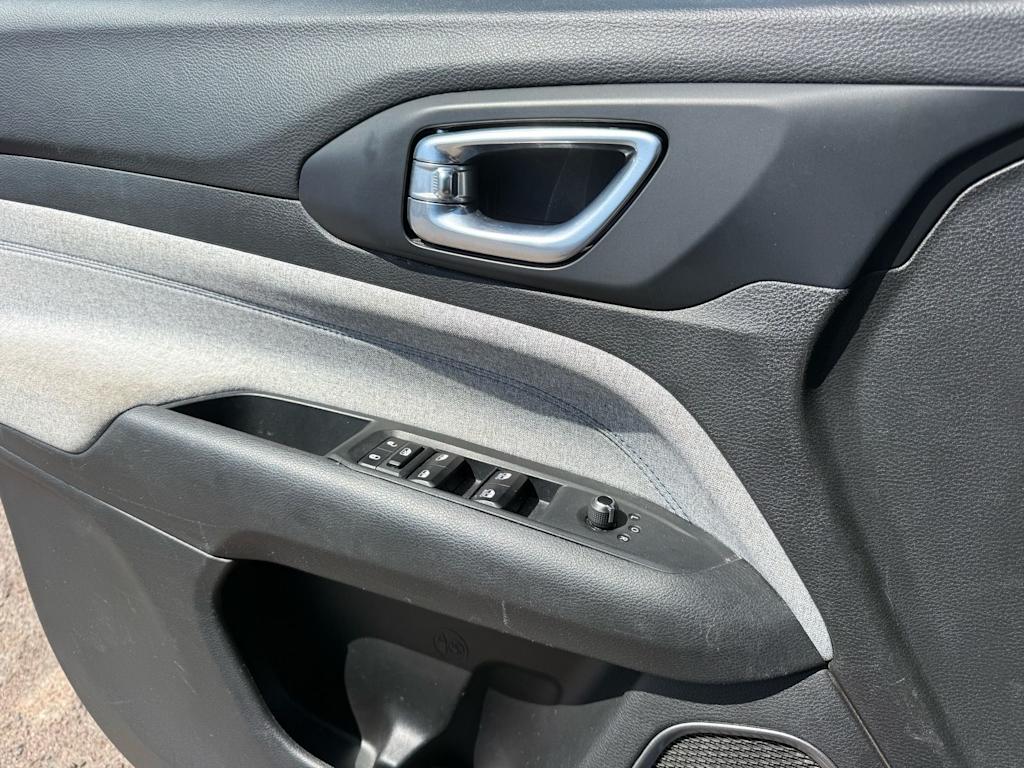 Thumbnail: 2024 Jeep Compass - 19