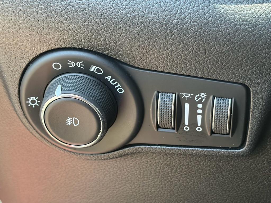 Thumbnail: 2024 Jeep Compass - 27