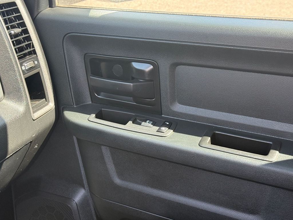 Thumbnail: 2020 RAM 1500 - 23