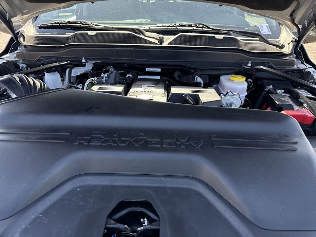 2024 RAM 2500 Laramie 8