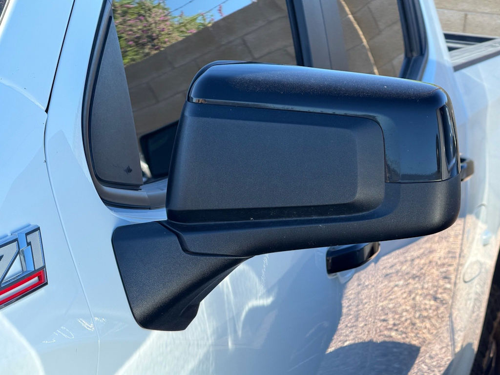 Thumbnail: 2023 Chevrolet Silverado 1500 - 18