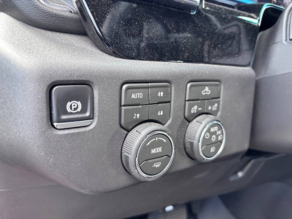 Thumbnail: 2026 Chevrolet Silverado 1500 - 18