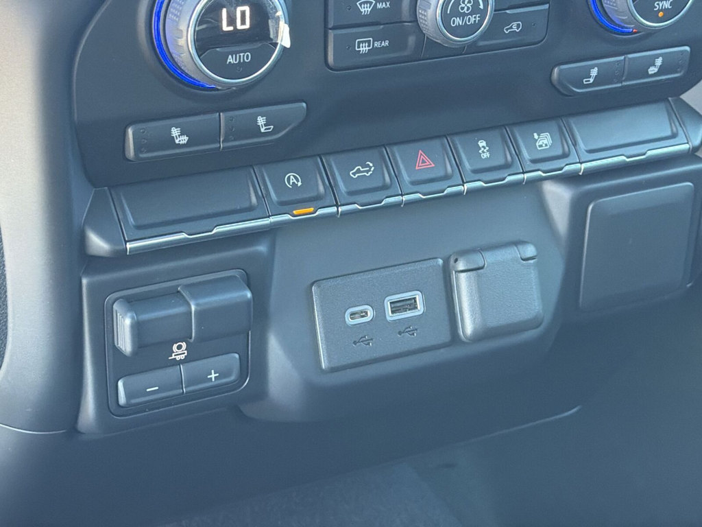 Thumbnail: 2022 Chevrolet Silverado 1500 - 27