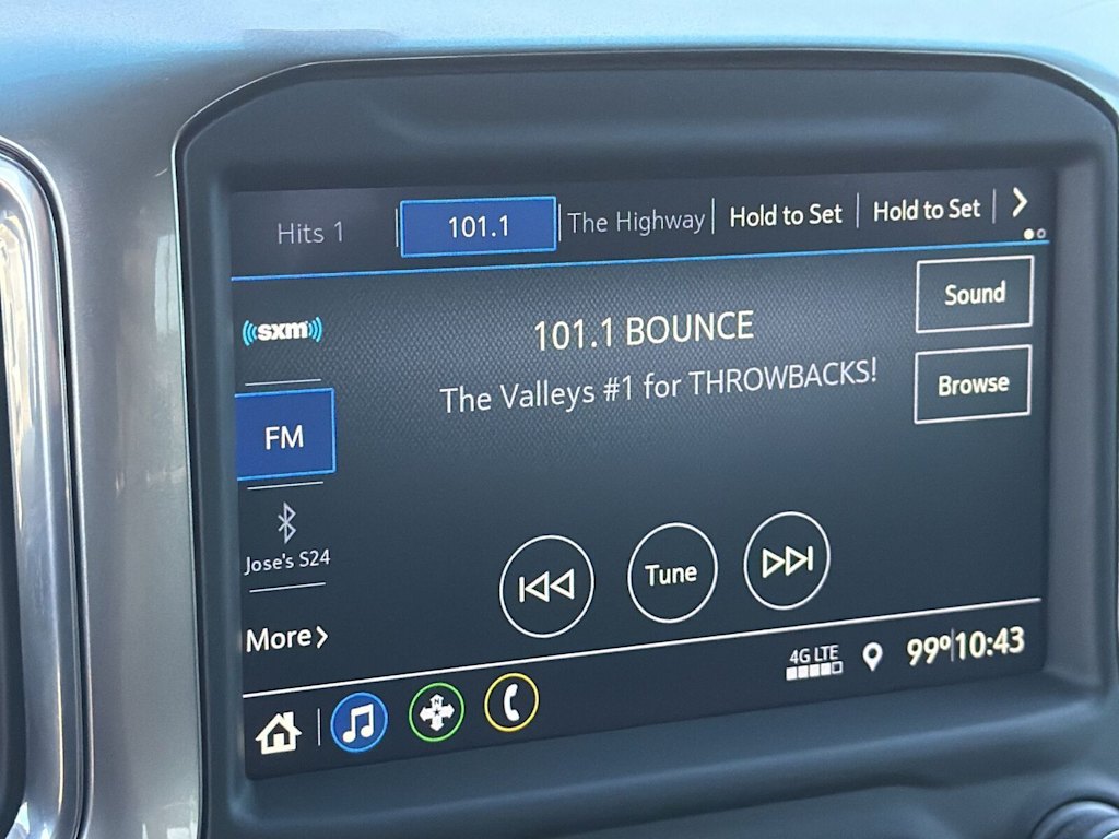 Thumbnail: 2022 Chevrolet Silverado 1500 - 23