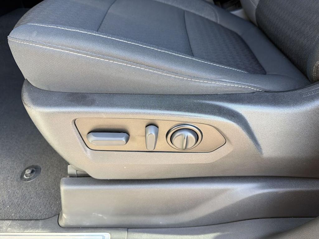 Thumbnail: 2022 Chevrolet Silverado 1500 - 22