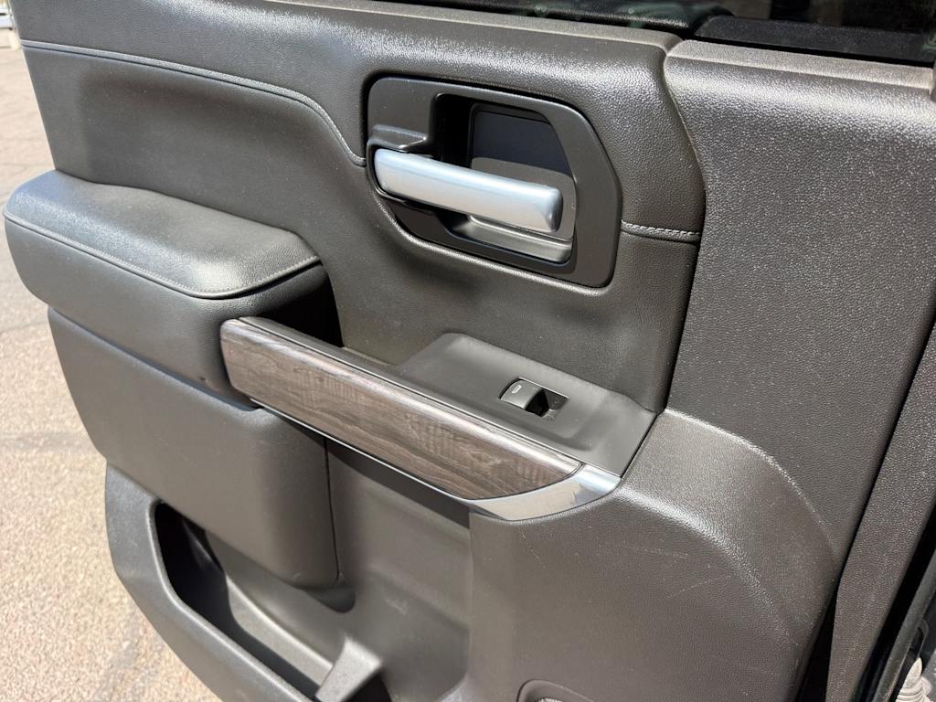 Thumbnail: 2021 Chevrolet Silverado 1500 - 16