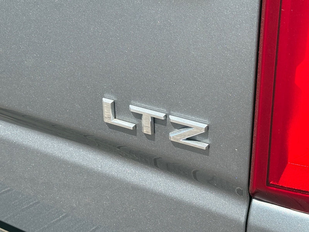 Thumbnail: 2021 Chevrolet Silverado 1500 - 4