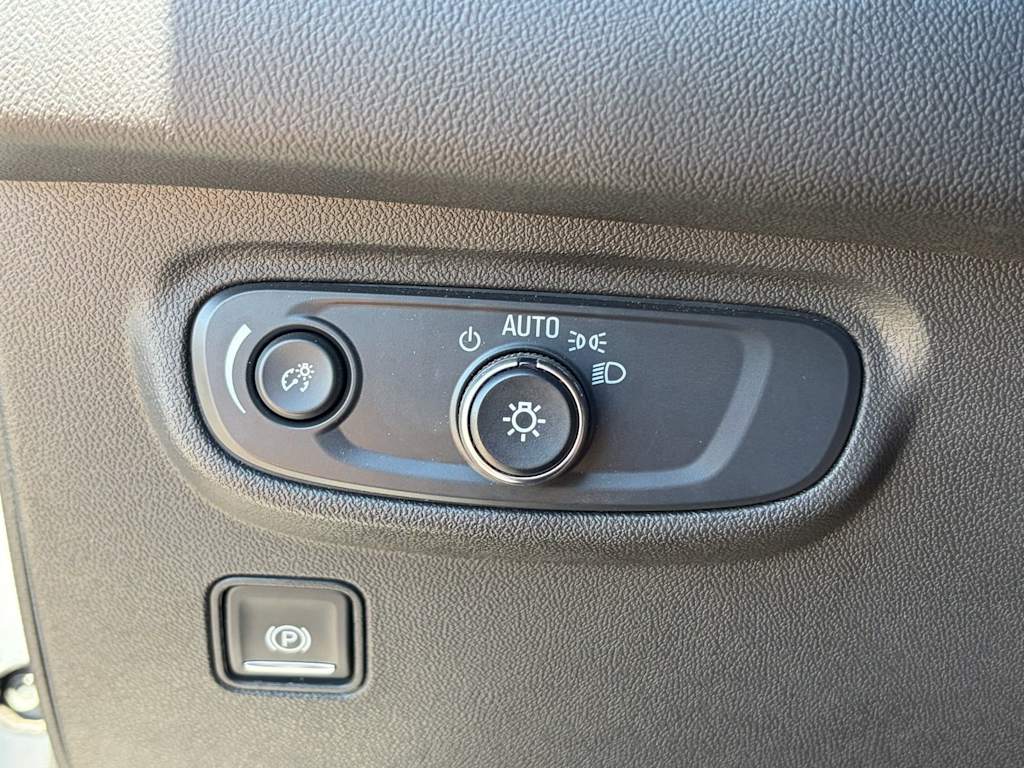 Thumbnail: 2024 GMC Terrain - 21