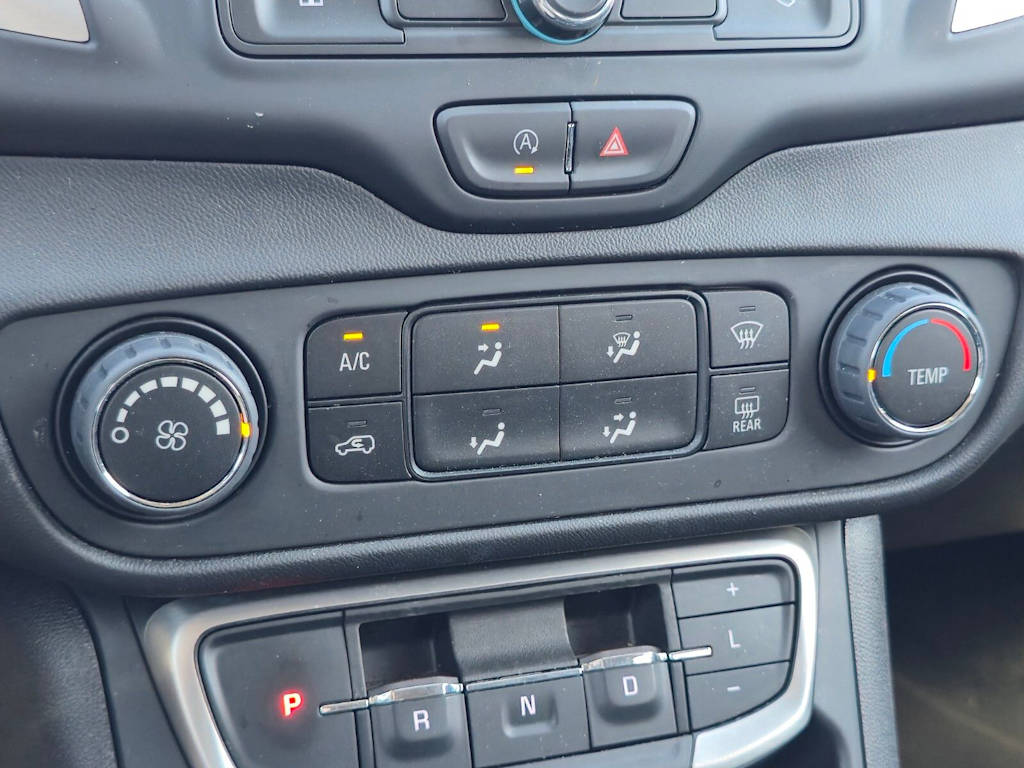 Thumbnail: 2024 GMC Terrain - 19